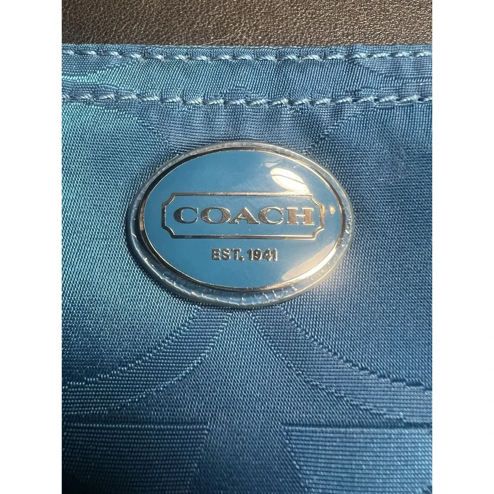 Coach Signature Logo Weekender Getaway Nylon Snap Pouch Teal Wristlet 10x8